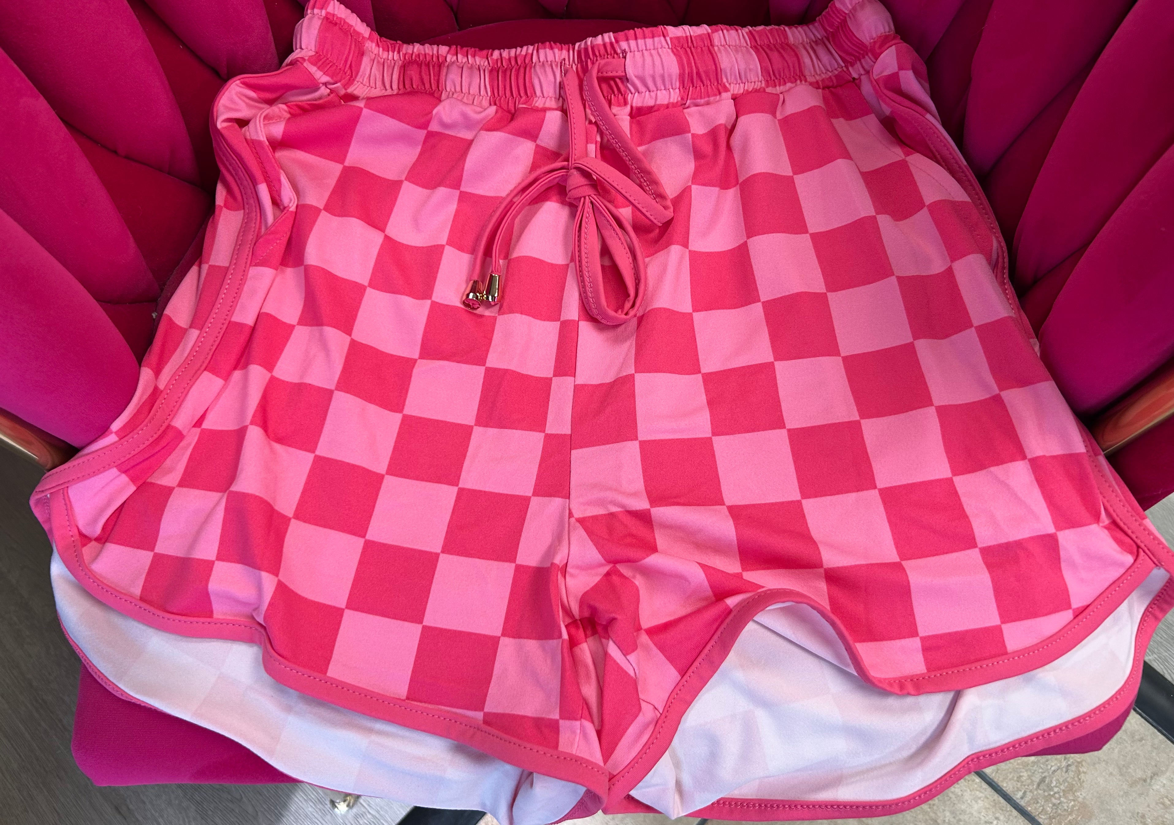 Women’s checkered shorts Size M
